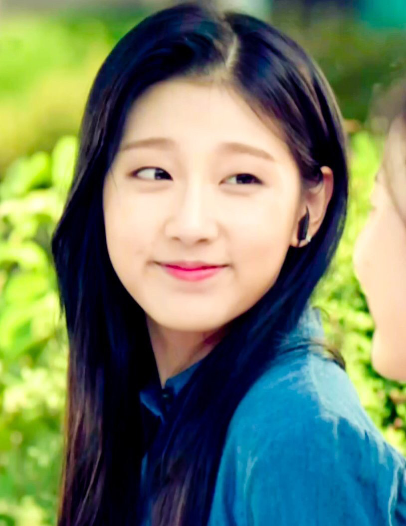 [러블리즈] 크로아상을 먹어서 예인이 | 인스티즈