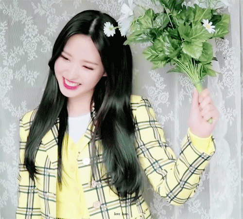이달의소녀 올리비아혜.gif | 인스티즈